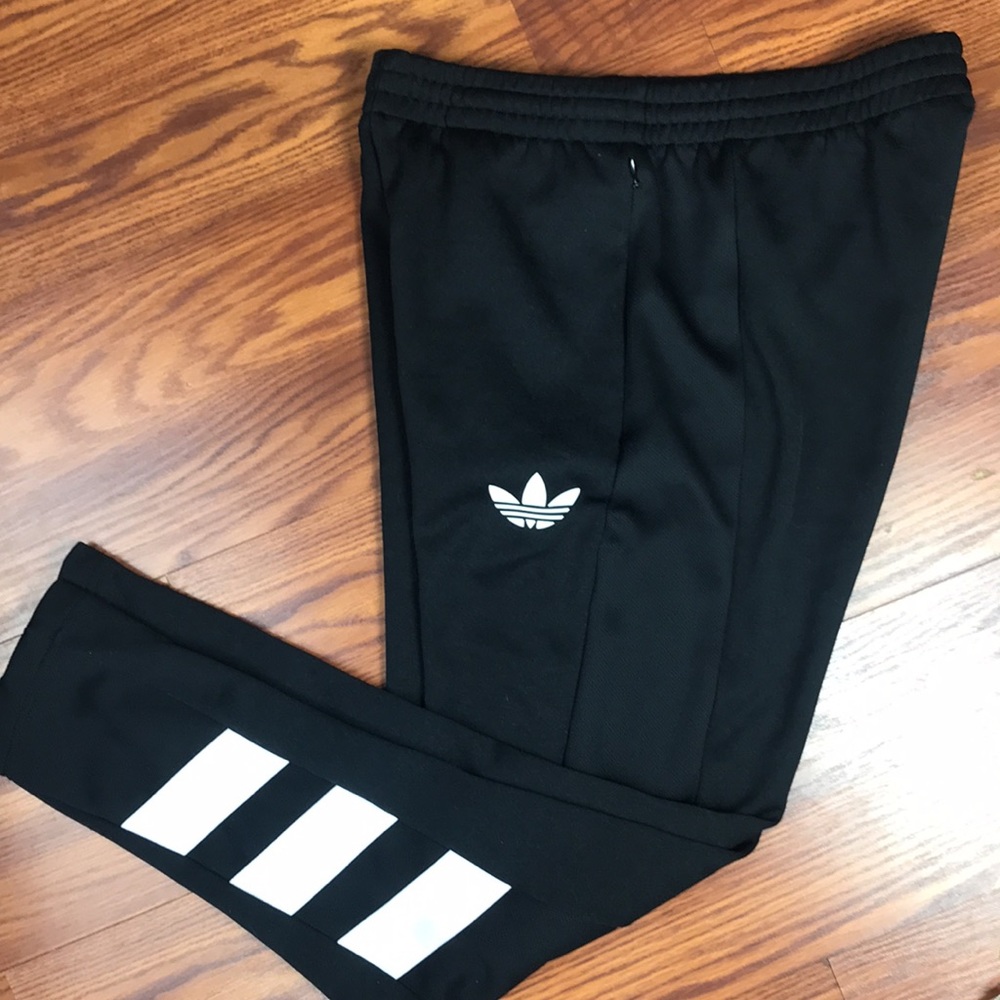 Adidas workout, jogger pants. Color black, size medium.